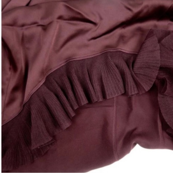 Elizabeth & James Heath Ruffle Hem Top Maroon - Picture 3 of 5